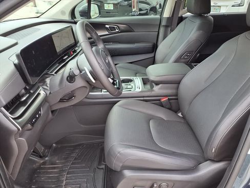 Used 2026 Kia Carnival SX Prestige FWD image 14