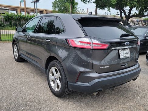 Used 2019 Ford Edge SE FWD image 10