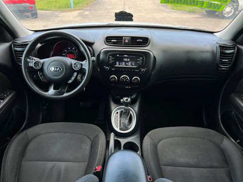 Used 2017 Kia Soul FWD image 15