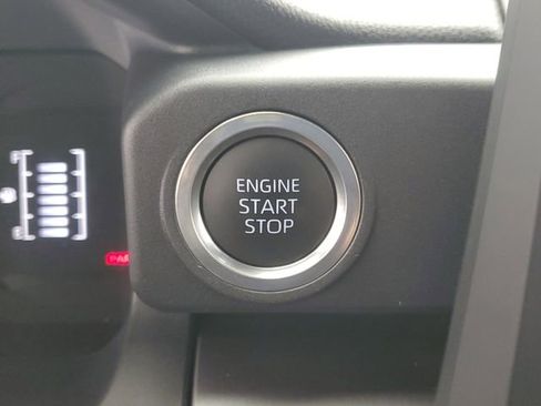 Certified 2025 Toyota 4Runner SR5 image 31