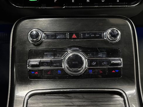 Used 2022 Lincoln Nautilus Reserve image 20