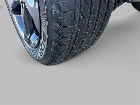 Used 2022 Jeep Grand Cherokee Altitude image 9