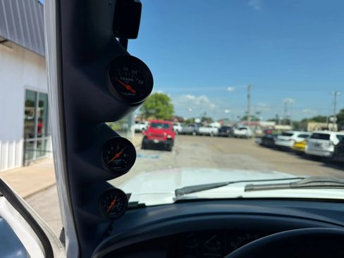 Used 1997 Ford F350 4x4 Regular Cab image 21