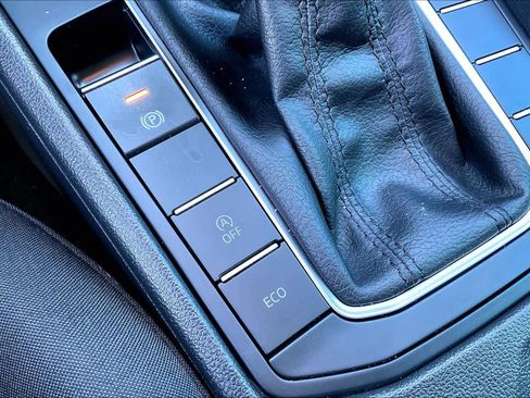 Used 2023 Volkswagen Jetta S image 29