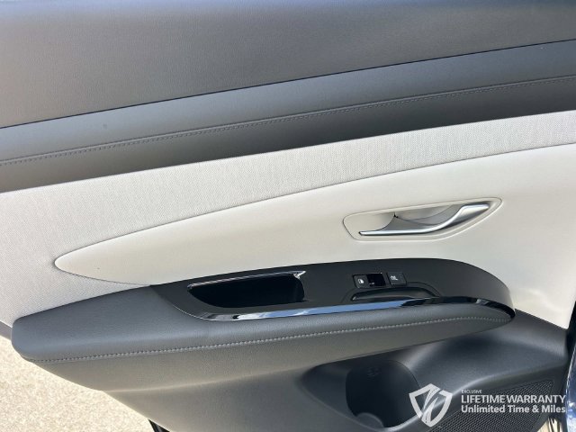 New 2026 Hyundai Tucson Limited FWD image 17