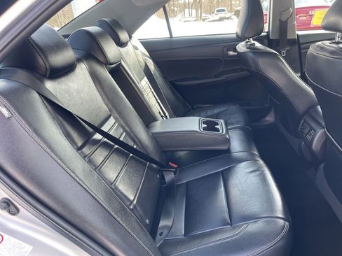 Used 2017 Toyota Camry XLE image 16