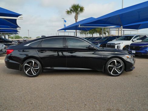 Used 2022 Honda Accord Sport image 4