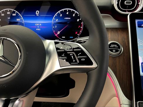 Used 2026 Mercedes-Benz GLC 300 4MATIC image 12