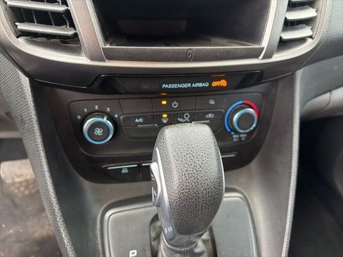 Used 2019 Ford Transit Connect XLT image 27