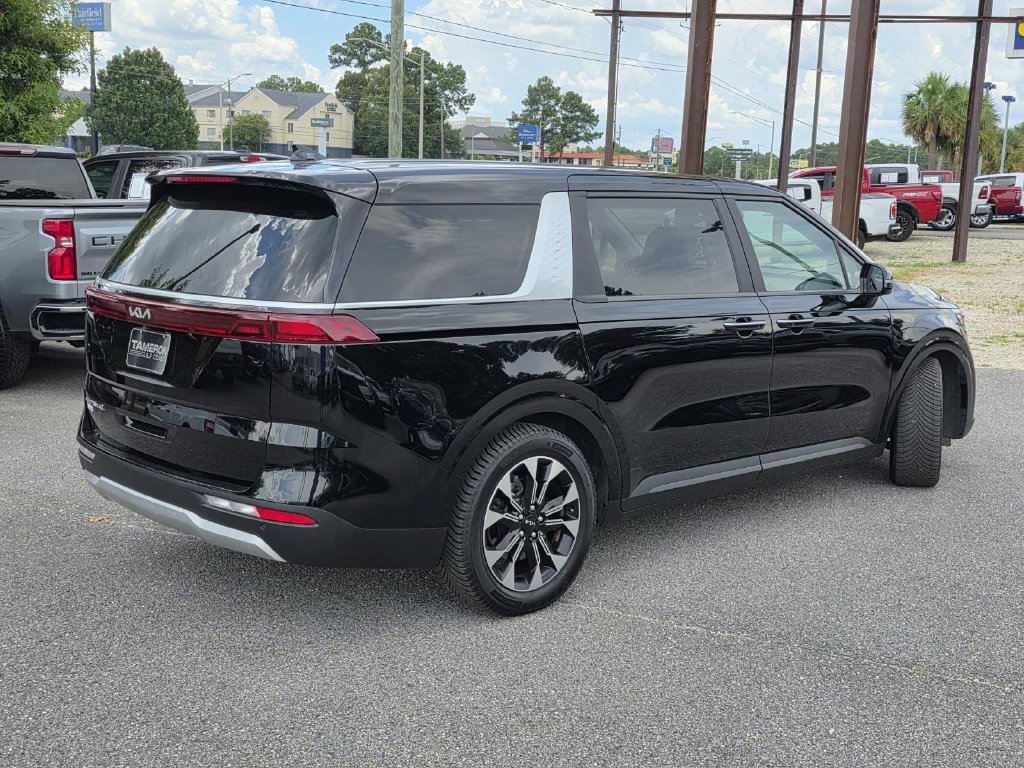 Used 2022 Kia Carnival EX FWD image 5