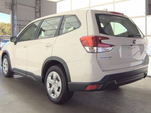 Used 2019 Subaru Forester AWD/4WD image 8