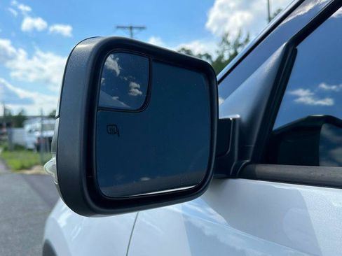Used 2013 Ford Explorer XLT AWD/4WD image 18