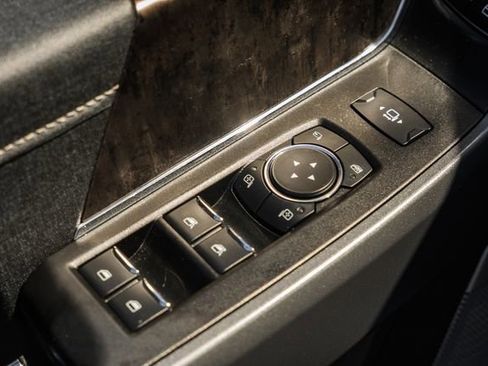 Used 2023 Ford F250 Lariat AWD/4WD image 41