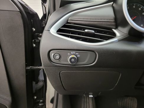 Used 2022 Chevrolet Malibu LT w/ Leather Package image 29