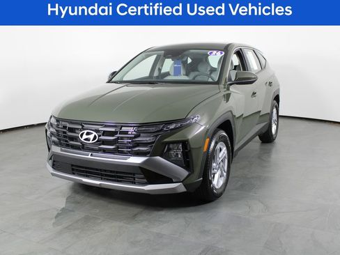 Certified 2026 Hyundai Tucson SE FWD image 2
