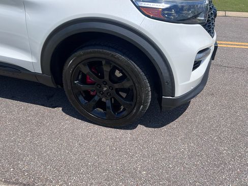 Used 2021 Ford Explorer ST w/ Equipment Group 401A AWD/4WD image 10