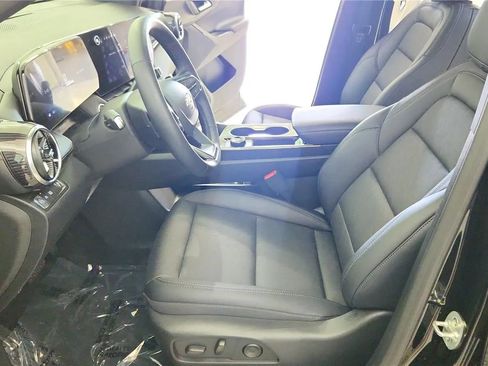 Used 2026 Chevrolet Equinox LT w/ Convenience Package II FWD image 22