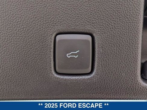 New 2025 Ford Escape SE image 54