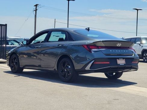 New 2026 Hyundai Elantra SEL Sport FWD image 3