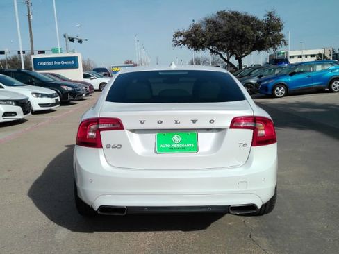 Used 2015 Volvo S60 T6 image 9