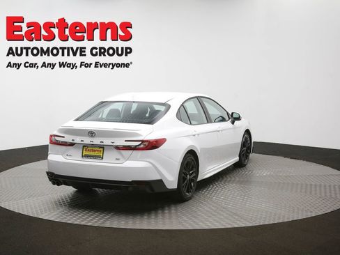 Used 2025 Toyota Camry SE FWD image 40
