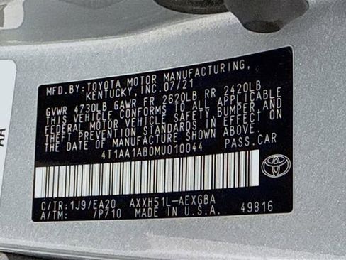 Certified 2021 Toyota Avalon XLE w/ Moonroof Package image 32