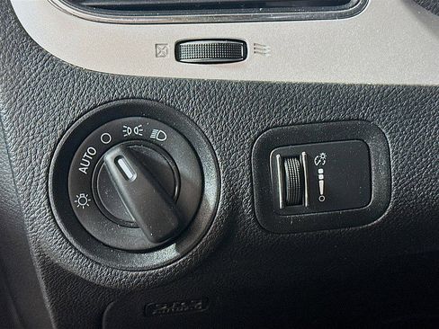 Used 2018 Dodge Journey SE image 10