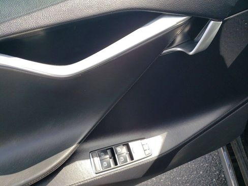 Used 2013 Tesla Model S Performance RWD image 10