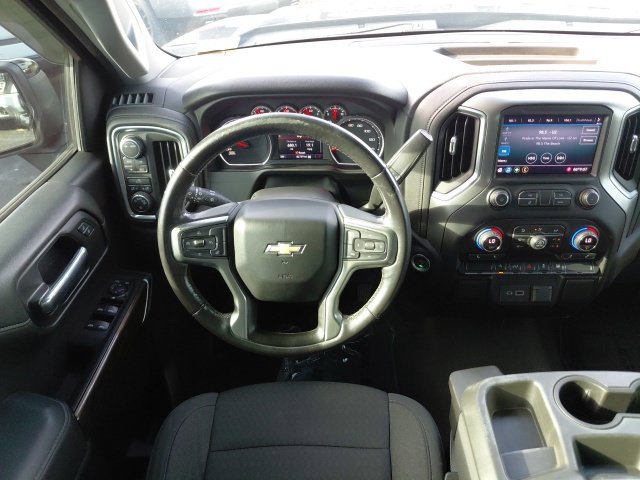 Used 2021 Chevrolet Silverado 1500 LT AWD/4WD image 17