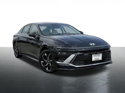 Used 2025 Hyundai Sonata SEL FWD image 1
