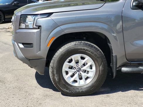 Certified 2024 Nissan Frontier SV w/ Technology Package AWD/4WD image 6