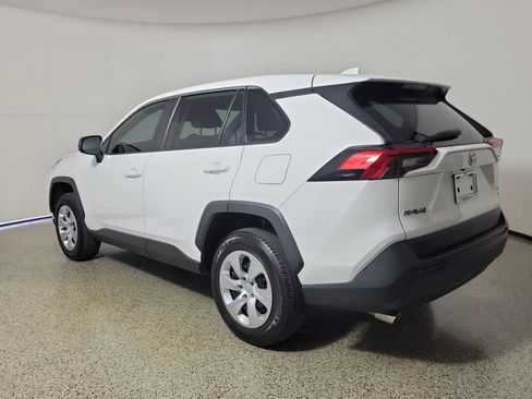 Used 2024 Toyota RAV4 LE AWD/4WD image 7