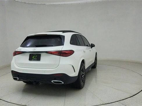 Used 2024 Mercedes-Benz GLC 300 4MATIC w/ AMG Line image 70