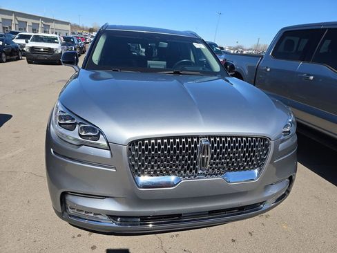 Used 2023 Lincoln Aviator Reserve w/ Equipment Group 201A image 2