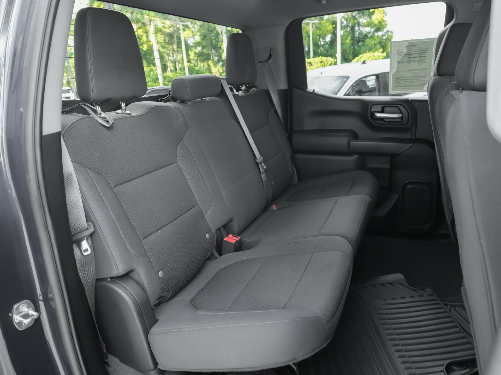 Used 2021 Chevrolet Silverado 1500 Custom w/ Safety Confidence Package RWD image 9