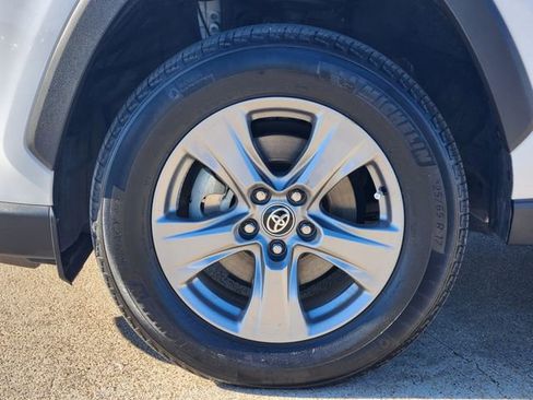 Used 2024 Toyota RAV4 LE image 10