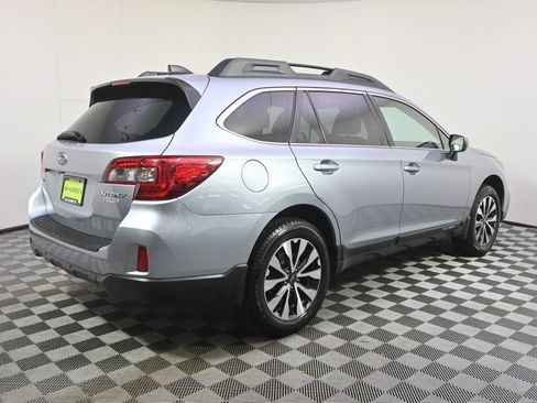 Used 2017 Subaru Outback 2.5i Limited AWD/4WD image 7