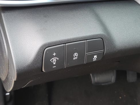 New 2026 Hyundai Elantra SE FWD image 13