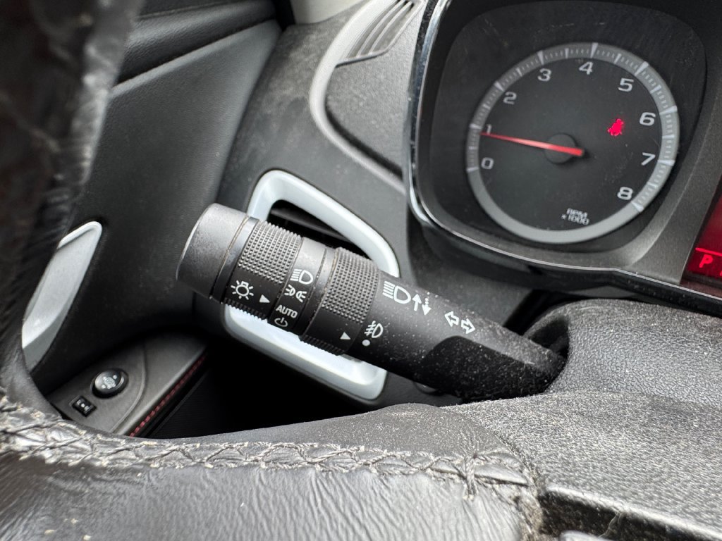 Used 2011 GMC Terrain SLT AWD/4WD image 15