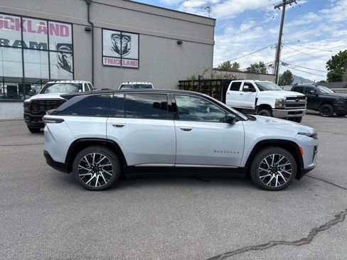 New 2025 Jeep Wagoneer S Limited w/ Comfort Package image 8