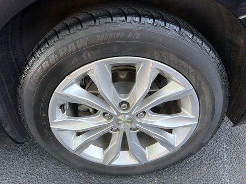 Used 2020 Chevrolet Malibu LT FWD image 19