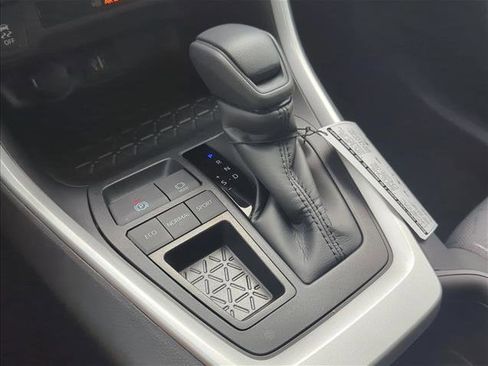 Certified 2025 Toyota RAV4 XLE image 20