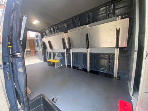 Used 2019 Mercedes-Benz Sprinter 170 image 16
