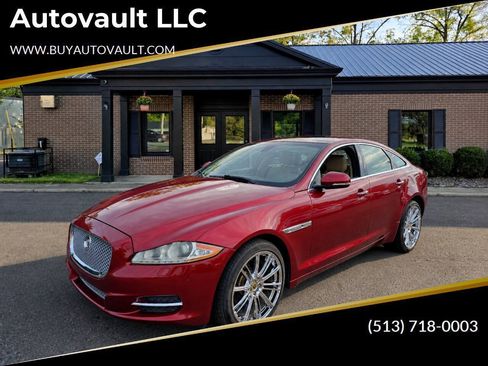 Used 2011 Jaguar XJ RWD image 1