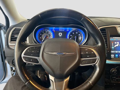 Used 2020 Chrysler 300 Touring w/ Sport Appearance Package RWD image 11