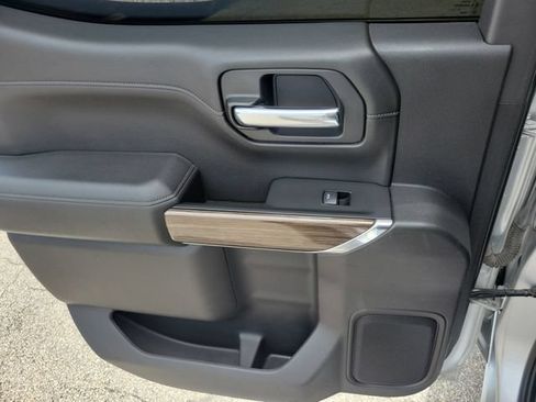 Used 2020 Chevrolet Silverado 1500 RST w/ Texas Edition RWD image 14
