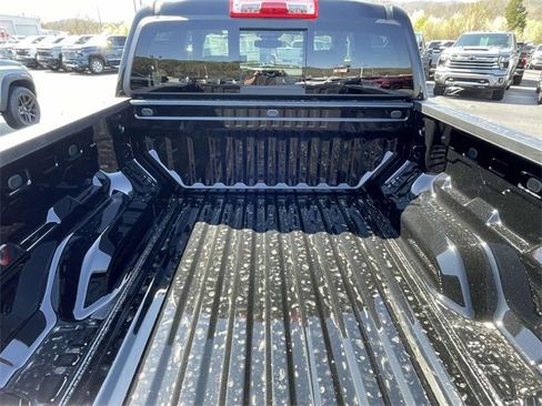 New 2025 GMC Canyon Elevation w/ Convenience Package image 11