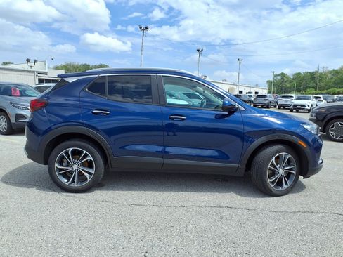 Used 2023 Buick Encore GX Select w/ Safety Package II AWD/4WD image 35