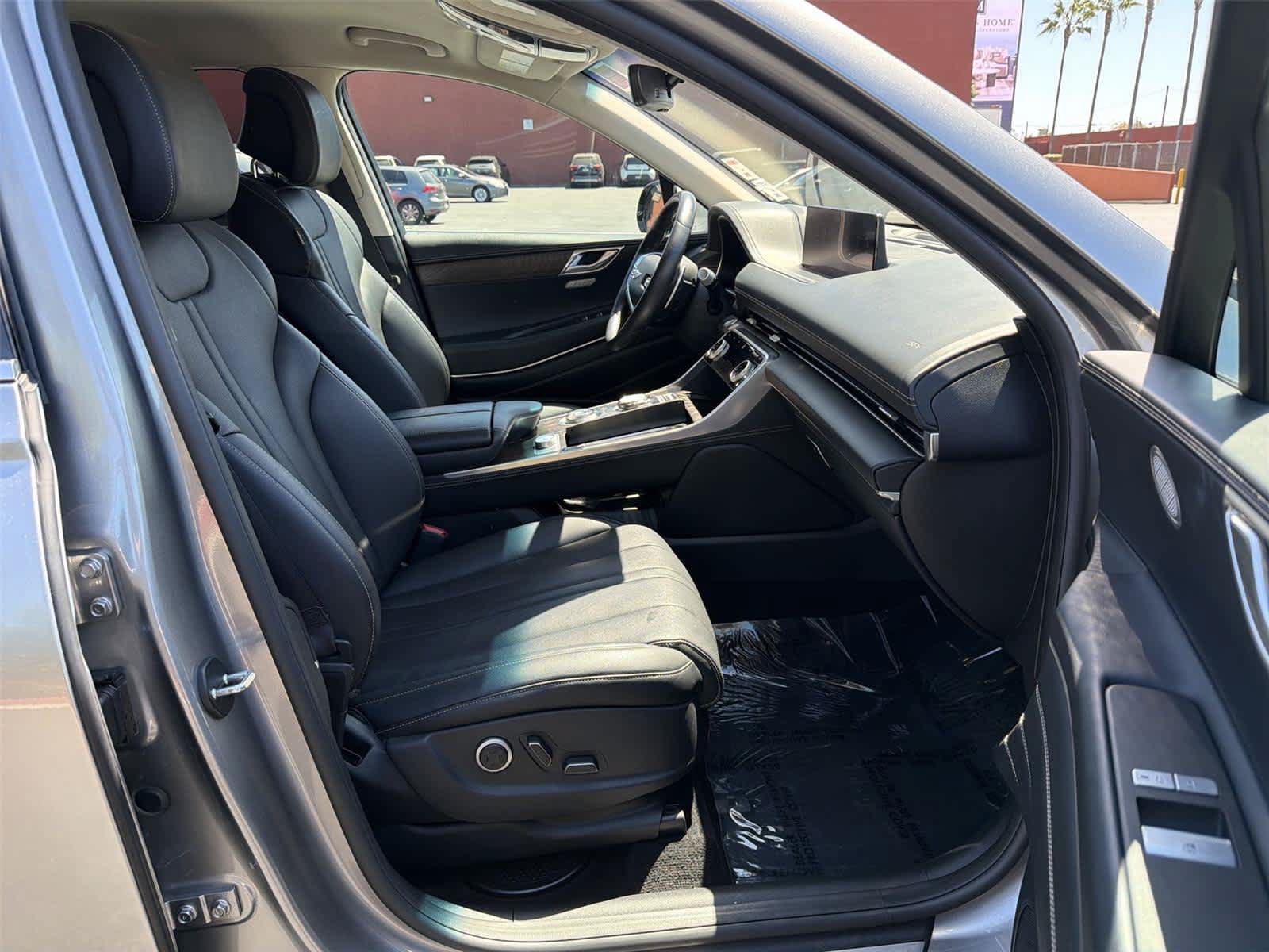 Used 2024 Genesis GV80 2.5T AWD/4WD image 15