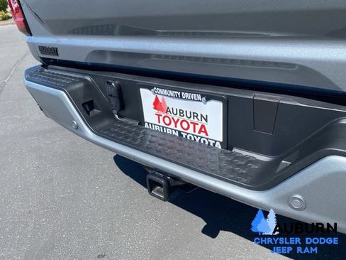 Used 2025 GMC Canyon AT4 AWD/4WD image 10